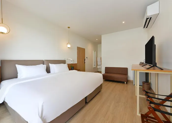 Ratchathewi Hyde Away Hostel