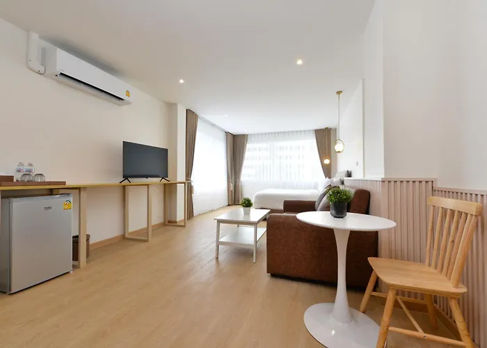 Ratchathewi Hyde Away Hostel Bangkok